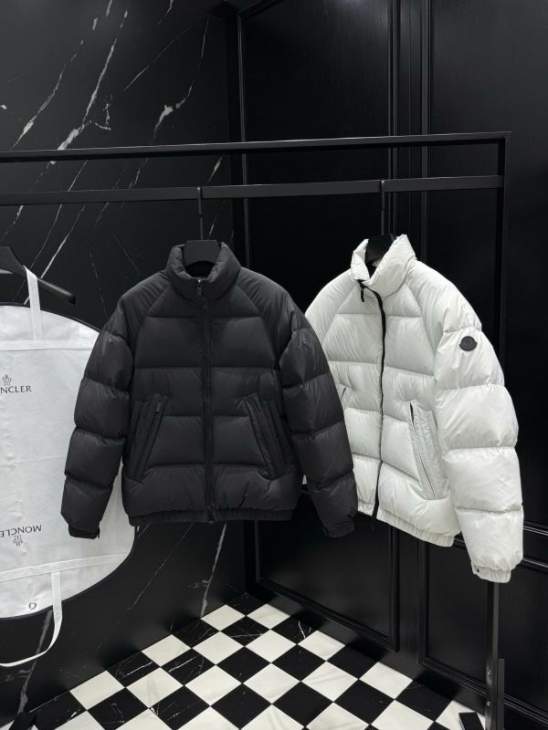Picture of Moncler Down Jackets _SKUMonclersz1-526yr20637017